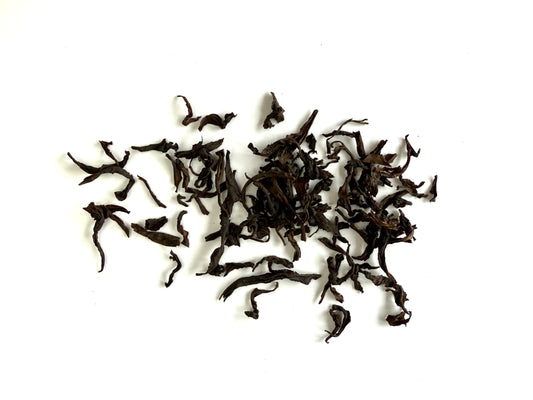 ZIRAN Wuyi's Ember bio Oolong / Wulong tea. Shui Xian – a Wuyi-hegység kincse. Magas minőségű, organikus, félig fermentált, oolong tea rendelése a Sonic Beans-től. Illatos aromavilág, tiszta aranyszínű főzettel.